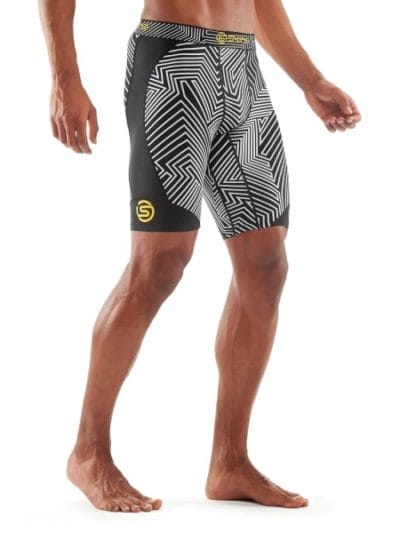 Fitness Mania - Skins DNAmic Mens Compression Half Tights - Broken Maze