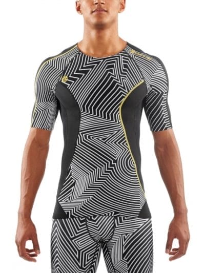 Fitness Mania - Skins DNAmic Mens Compression Short Sleeve Top - Broken Maze