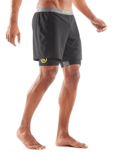 Fitness Mania - Skins DNAmic Superpose Mens Compression Half Tights - Black/Citron