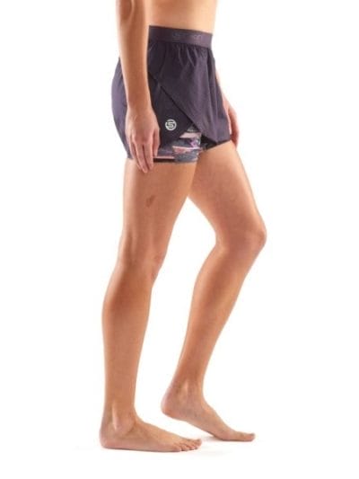 Fitness Mania - Skins DNAmic Superpose Womens 2-in-1 Compression Shorts - Strata + Free Gym Bag