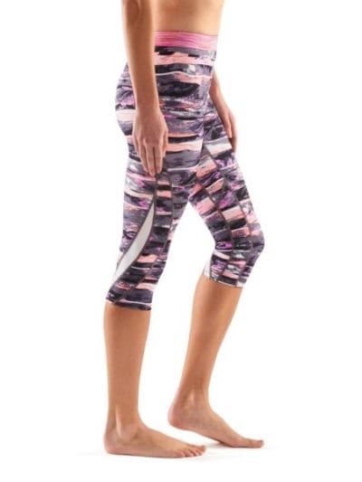 Fitness Mania - Skins DNAmic Womens Compression 3/4 Tights - Strata + Free Gym Bag