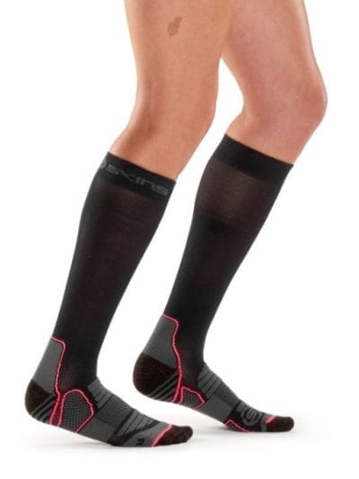 Fitness Mania - Skins Essentials Womens Active Compression Socks - Black/Atomic