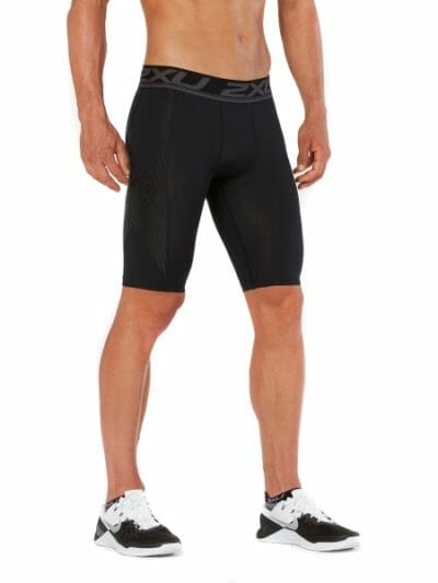 Fitness Mania - 2XU Accelerate Mens Compression Shorts - Black/Arrow Stripe Nero