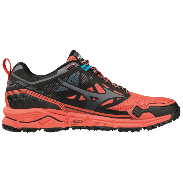 Fitness Mania - Mizuno Wave Daichi 4 - Womens Trail Running Shoes - Black/Hot Coral