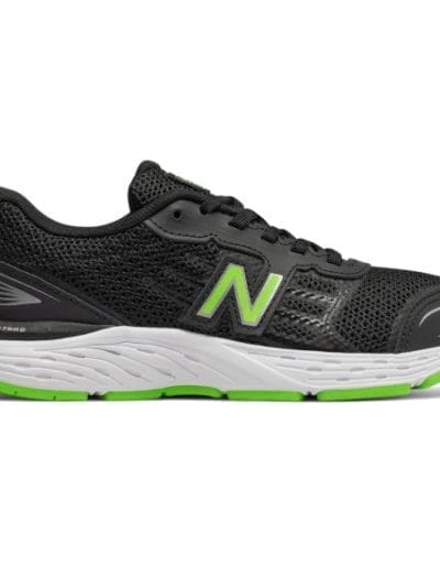 Fitness Mania - New Balance 680v5 - Kids Boys Running Shoes - Black/Green