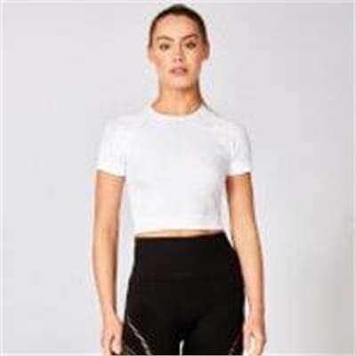 Fitness Mania - Shape Seamless Short-Sleeve Crop Top - White  - XS