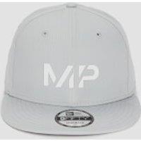 Fitness Mania - MP New Era 9FIFTY Snapback - Chrome/White  - M-L