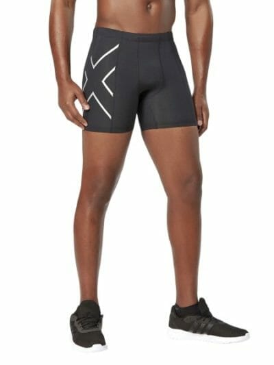 Fitness Mania - 2XU Compression Mens Half Shorts - Black/Silver