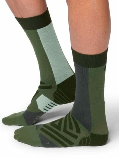 Fitness Mania - On Mens Running High Socks - Forest/Moss