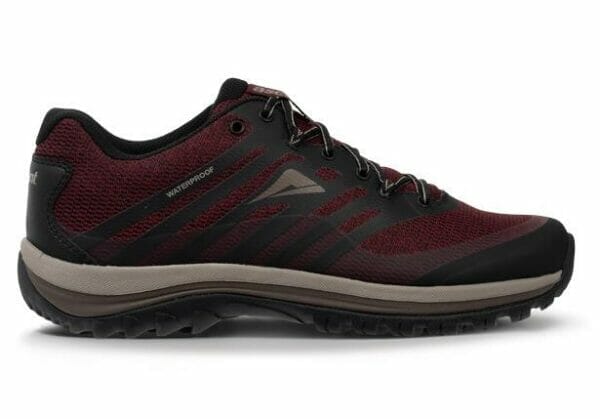 Fitness Mania - Ascent Explore Merlot Womens Red Light Brown