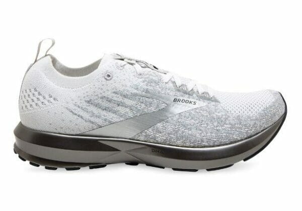 Fitness Mania - Brooks Levitate 3 Mens White Grey Silver