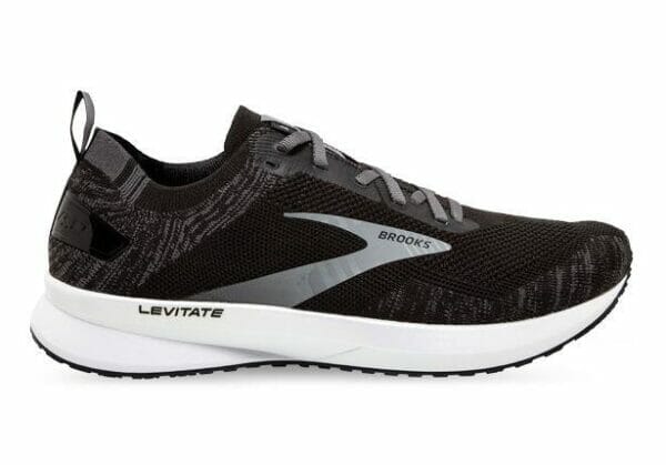 Fitness Mania - Brooks Levitate 4 Mens Black White