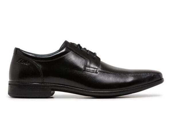 Fitness Mania - Clarks Camden (Wide) Senior Black