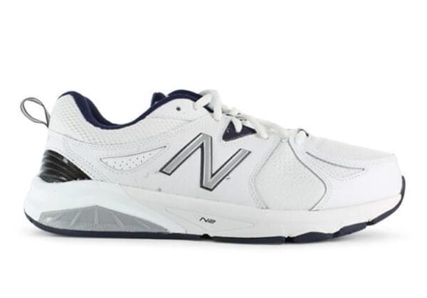 Fitness Mania - New Balance 857 V2 (4E) Mens White Navy