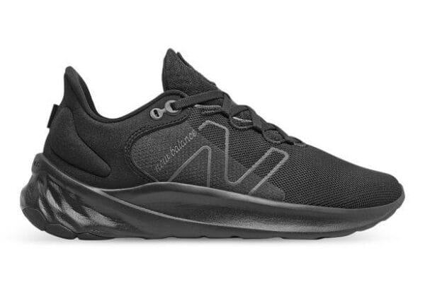 Fitness Mania - New Balance Fresh Foam Roav V2 Womens Black Black