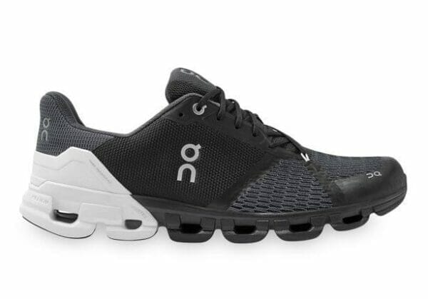 Fitness Mania - On Running Cloudflyer (2E) Mens Black White